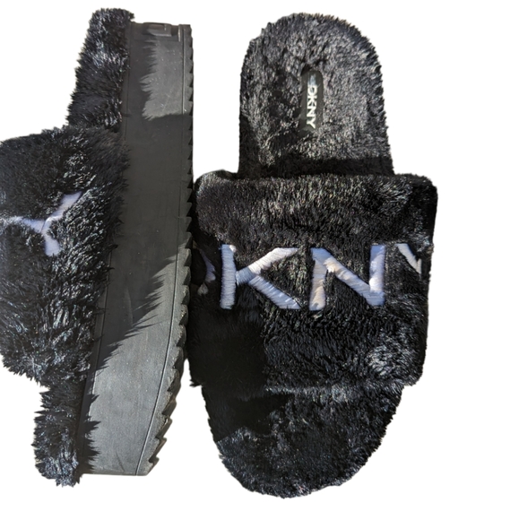 DKNY Sandals for women - Picture 4 of 12